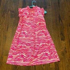 The loop for back button is broken too busy to fix it. Never worn.